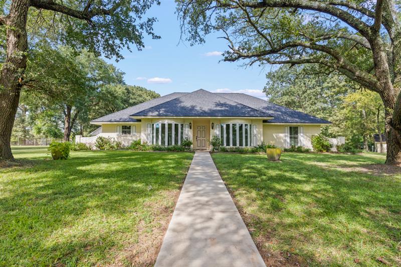 503 Pinehill Road Henderson TX 75654 HENDERSON ISD